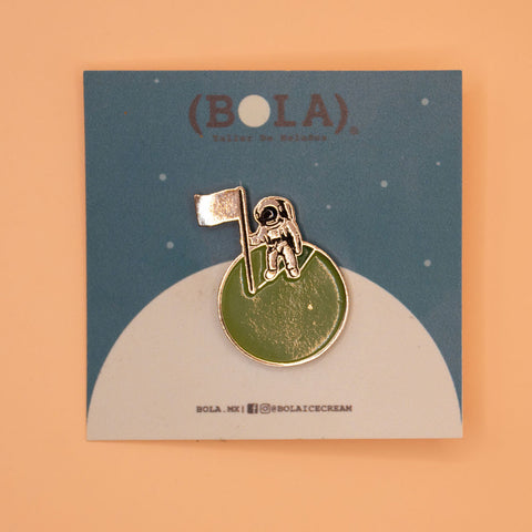 Pin de Astronauta Bola